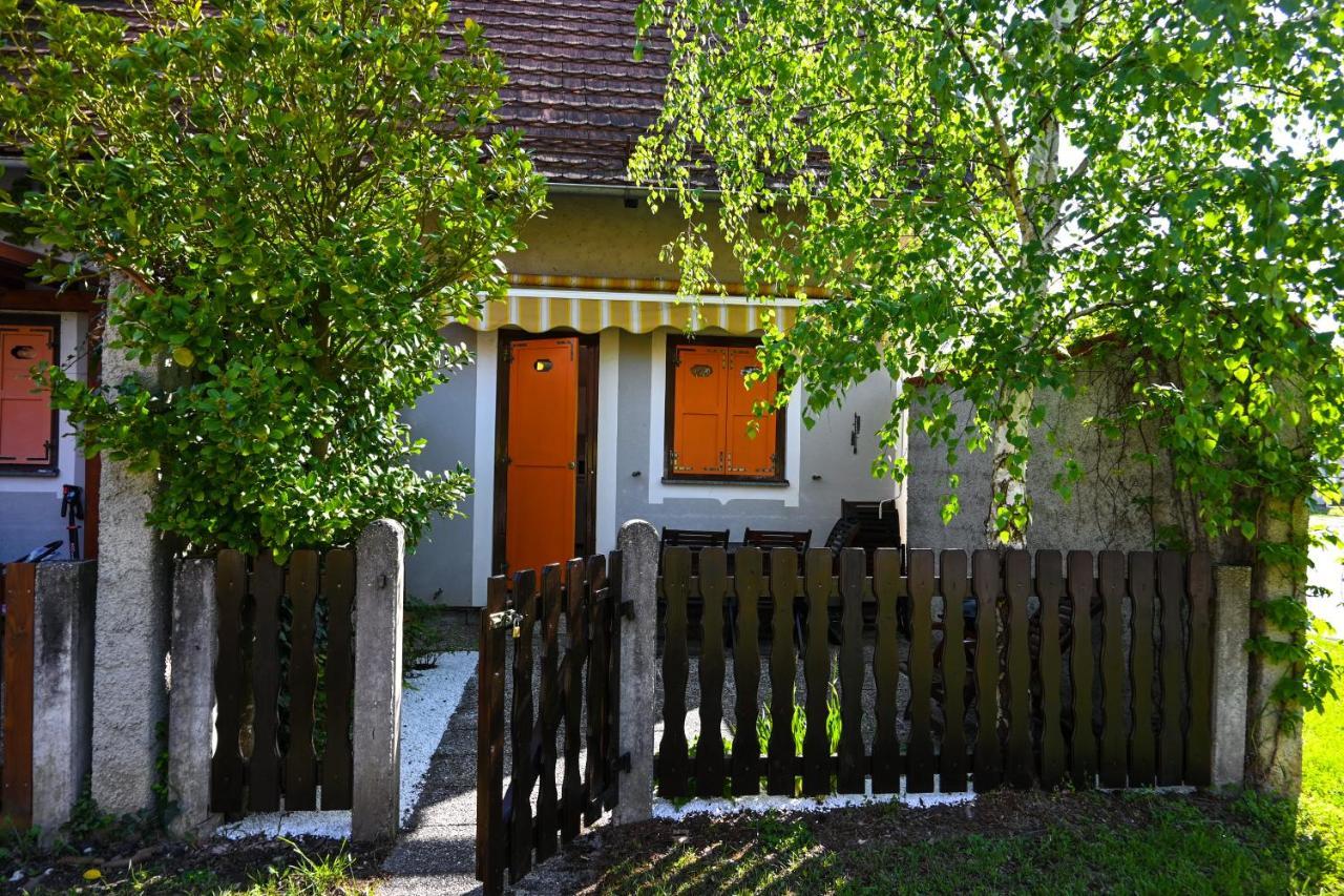 See You House, Terme Catez 153 ชาเตช อ็อบ ซาวี ภายนอก รูปภาพ