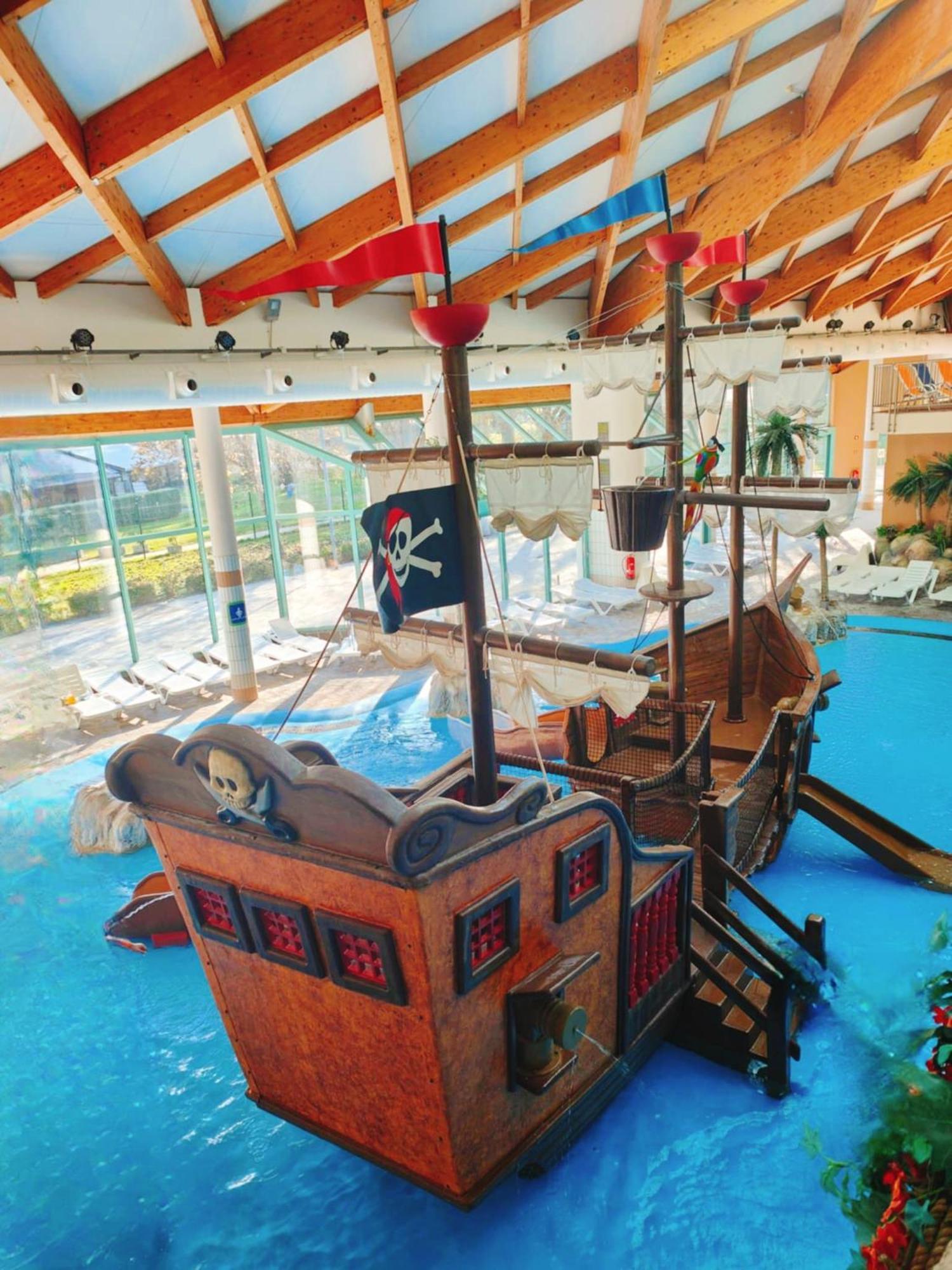 See You House, Terme Catez 153 ชาเตช อ็อบ ซาวี ภายนอก รูปภาพ