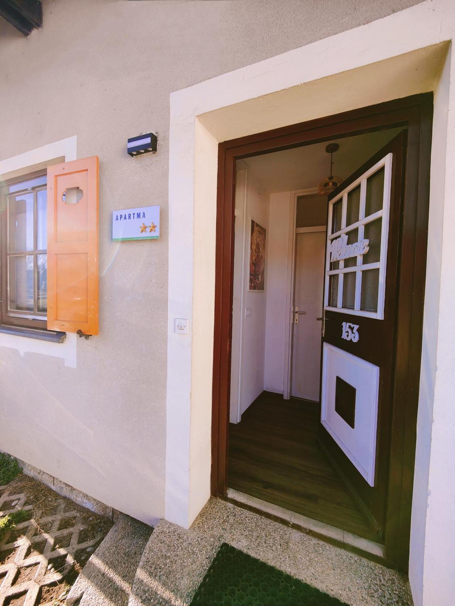 See You House, Terme Catez 153 ชาเตช อ็อบ ซาวี ภายนอก รูปภาพ