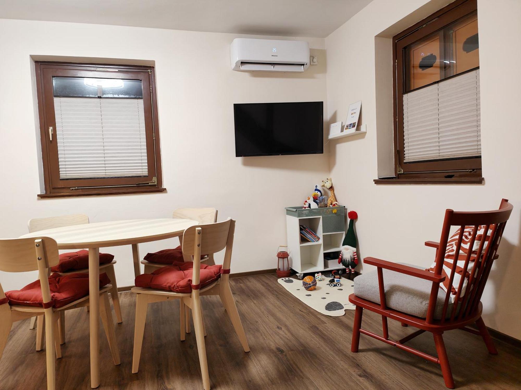 See You House, Terme Catez 153 ชาเตช อ็อบ ซาวี ภายนอก รูปภาพ